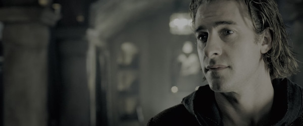 Underworld.Evolution.2006-2160p.BluRay.DV.HDR10.10.bit.Encode.AV1.DDP.5.1-R&H.mkv